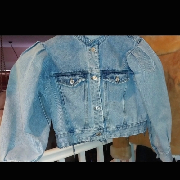Cropped Jean Jacket, Power Shoulders and Puff Sleeves, S - Picture 4 of 6